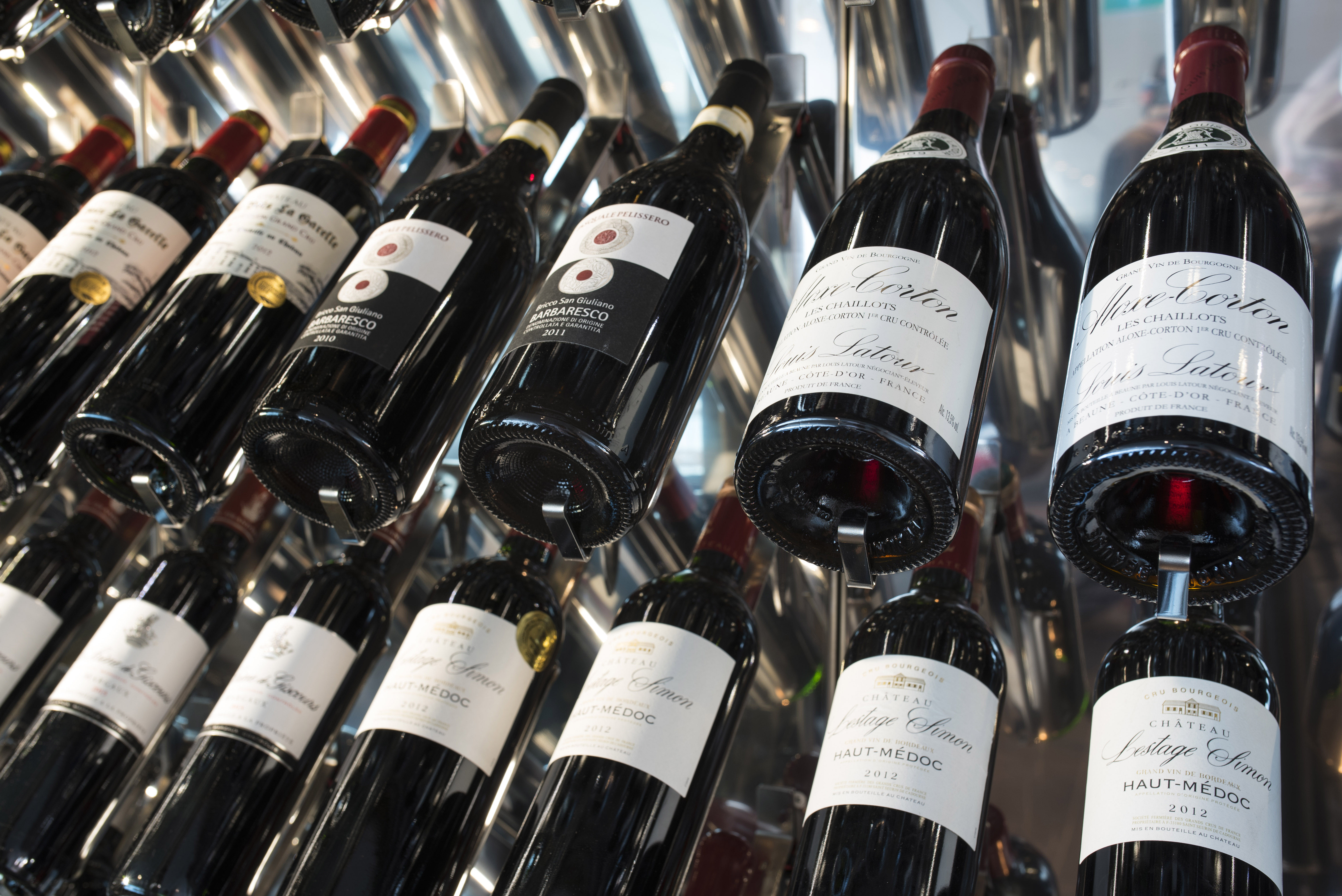 Scenic Jewel - Table La Rive